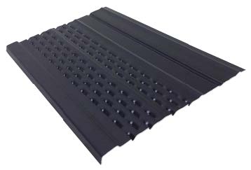 Louvered gutter guard
